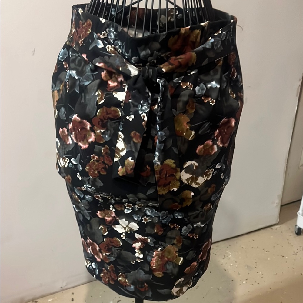 Jules & Leopold Black and Gold Tie Front Pencil Skirt